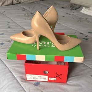 Charles by Charles David nude pumps